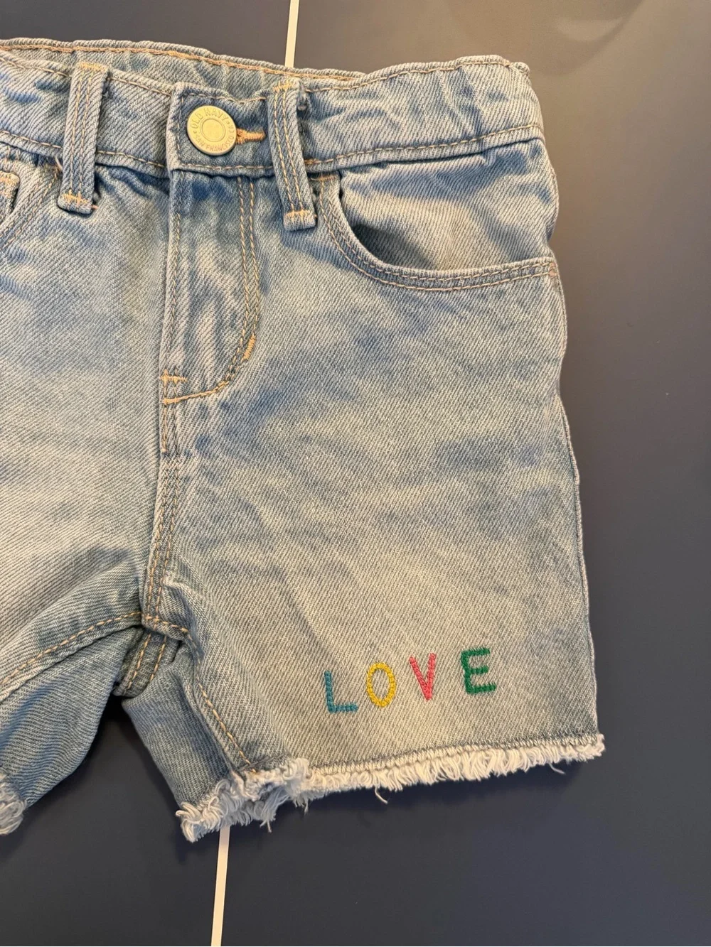 Old Navy Light Blue Denim Shorts with Colorful Heart & LOVE Embroidery 4T